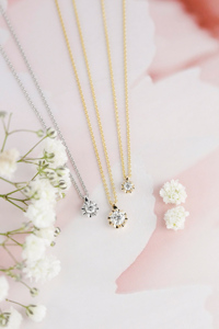 TIMANTTIKAULAKORU VEGA, 42-45cm - Kultakeskus Oy