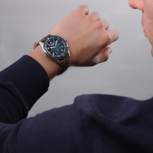 SWISS MILITARY HANOWA GREYHOUND CHRONO - Kultakeskus Oy